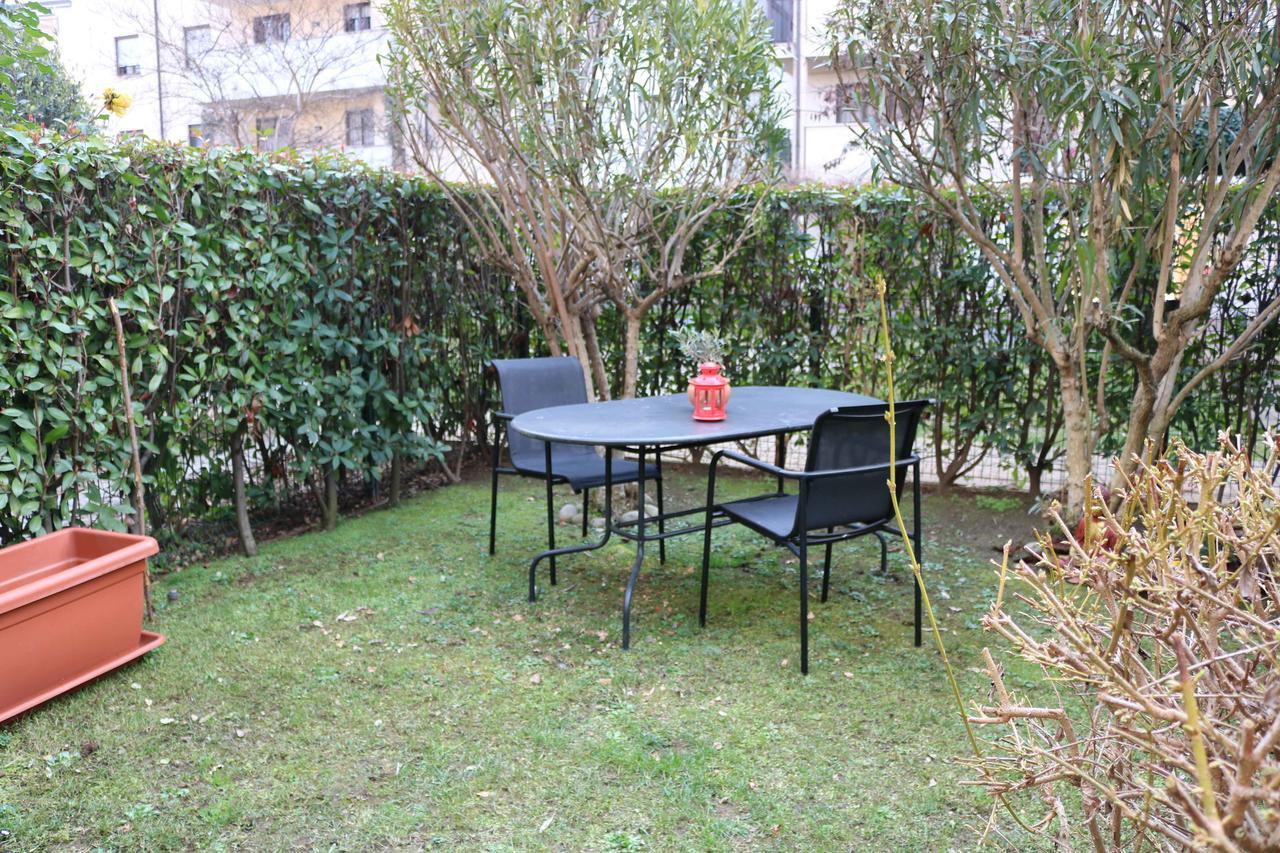 Bed and Breakfast Il Quadrifoglio à Milan Extérieur photo